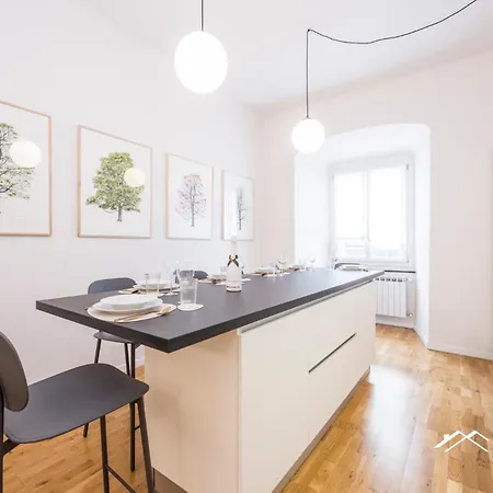 Train Station| 3br| A/c| Center By Tilo Appartement *