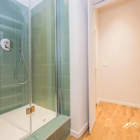 Train Station| 3br| A/c| Center By Tilo Appartement *