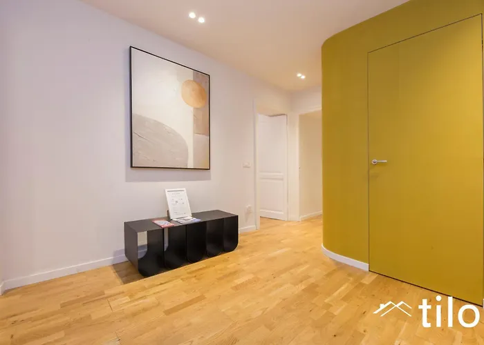 Lejlighed Train Station| 3br| A/c| Center By Tilo Genova