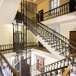 아파트 Train Station| 3br| A/c| Center By Tilo *